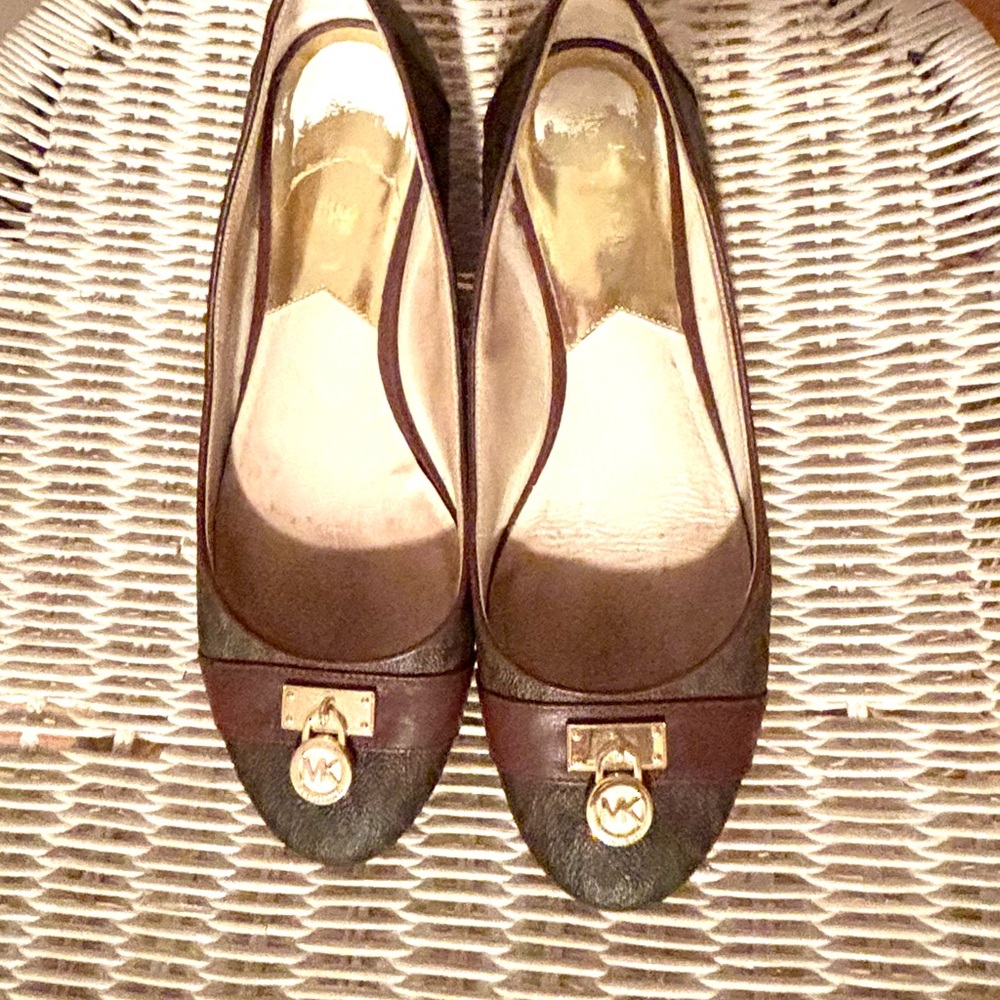 Michael Kors Brown Cap-Toe Ballet Flats MK Gold Lock Charm Sz 8